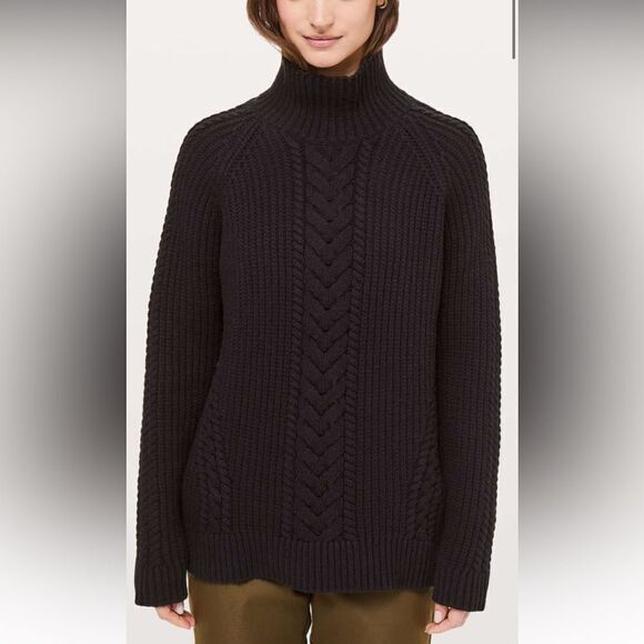Lululemon bring the cozy turtleneck sweater - Picture 1 of 12